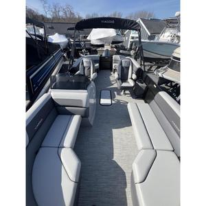 Barco Viaggio V20U 2025 con Casco de Fibra de Vidrio, Motor de Gasolina de 8'5' de Eslora y Logotipo Bordado - Product Image 6