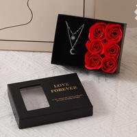 Boîte à roses éternelles, fleur artificielle, pendentif, boîte d'emballage pour bijoux, coffret cadeau pour la fête des mères, 6 roses en savon, boîte à bague et collier