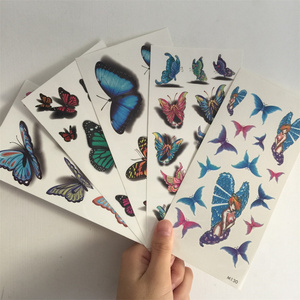 Autocollant noir de <span class=keywords><strong>tatouage</strong></span> de corps de papillon de mode d'hommes et de femmes de croquis de <span class=keywords><strong>bras</strong></span> supérieur de sortie d'usine 3D - Product Image 1