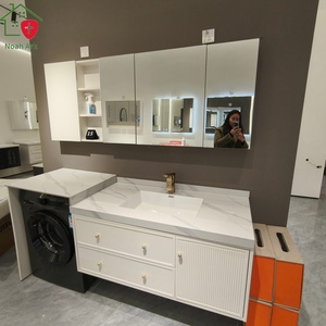 Máquina de lavar integrada y mueble de baño con espejo inteligente, encimera blanca, cuerpo de gabinete montado en la pared - Product Image 1