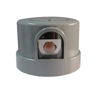Interruptor de Luz Público con Fotocontrol Inductivo Día/Noche Tipo Twist Lock CNRIYA BF-1210T, Clasificación IP54/IP65, 120V 1000W, Certificado CE