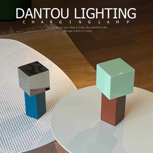 Lampe de bureau LED à commande tactile Dantou Lighting T912, alimentée par batterie, à intensité variable, design géométrique - Product Image 5