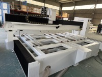 Machine de perçage laser automatique pour miroirs en verre 1300x2500mm, équipement CNC pour le givrage de miroirs LED intelligents de salle de bain