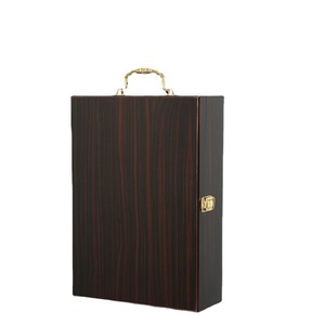 Bộ hộp rượu gỗ thủ công cao cấp, đựng một chai, làm quà tặng cho những dịp trang trọng - Product Image 4