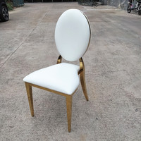 Chaises de location les plus glamour et empilables Chaise Arabella en or de luxe ultime Chaise de banquet de mariage à louer à bord doré