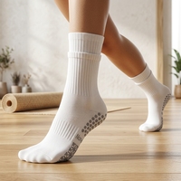 Chaussettes de yoga antidérapantes à double couche avec logo personnalisé, chaussettes de sport à double couche pour femmes, chaussettes de sport pour la gym, le fitness et le yoga
