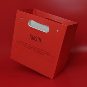 กล่องกระดาษแข็งพิมพ์สีขนาดใหญ่สำหรับส่งสินค้าเสื้อผ้า กล่องไปรษณีย์ลูกฟูก กล่องขนส่งแบบกำหนดเองพร้อมโลโก้ - Product Image 2