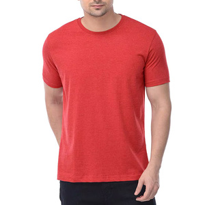 Camiseta de cuello redondo de tacto suave con tela ligeramente elástica y ajuste cómodo, diseñada para hombres que valoran la comodidad y el movimiento natural. - Product Image 4