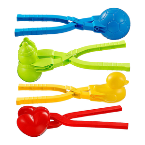 Pince <span class=keywords><strong>boule</strong></span> <span class=keywords><strong>de</strong></span> <span class=keywords><strong>neige</strong></span> en plastique pour enfants Ducky Outdoor Snowball Fight Mix pour le plaisir <span class=keywords><strong>de</strong></span> l'hiver - Product Image 3