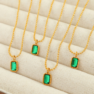 Collar con Colgante de Cristal y Oro de 18K de Lujo, Antideslustre, Acero Inoxidable Altamente Pulido, Accesorios Diarios para Mujer - Product Image 3