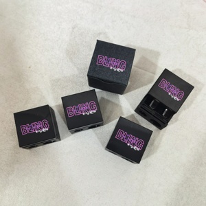 Grosir kosmetik baja nirkarat plastik rautan pensil garis bibir alis 2 ukuran lubang rautan pensil rias - Product Image 3
