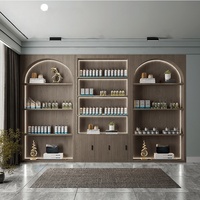 Vitrine de salon en bois moderne en forme d'arche incurvée - Mobilier commercial durable et écologique avec plusieurs espaces de rangement