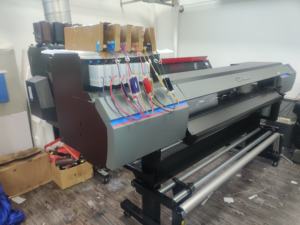 Soluciones de impresión de alta velocidad Color brillante y productividad Impresoras eco-solventes de la serie DGXPRESS ER Roland - Product Image 4