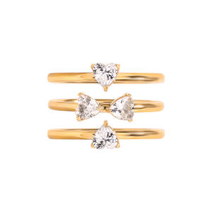 Anello con Quadrifoglio e Diamante, Set di 3 Anelli a Forma di Cuore e Fiore, Gioielli in Acciaio Inossidabile Placcato Oro Antiossidante - Product Image 6