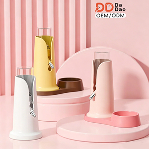 Distributeur d'eau vertical pour hamster avec robinet à bille, anti-fuite et anti-étouffement - Product Image 1