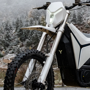 Batterie lithium 45Ah 97.2V pour <span class=keywords><strong>moto</strong></span> tout-terrain électrique Y-Volt Surge V, 4x réglages de camber, 2x réglages de caster du bras oscillant, 2x utilisés - Product Image 2