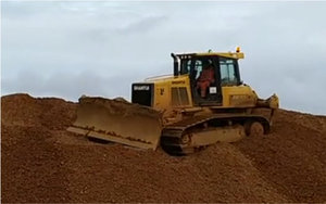 Bulldozer à chenilles compact Shantui 142 ch DH17-C3 à vendre - Product Image 6