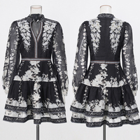 Robe Courte Vintage Noire à Motifs Floraux pour Femme, Col Montant, Col en V, Manches Longues Bouffantes, Jupe à Volants Superposés, Décontractée pour les Fêtes, Vente en Gros