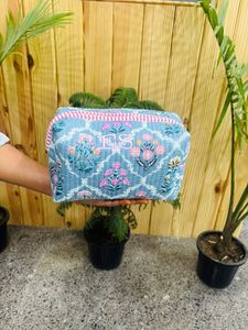Hot Selling Handmade Floral Cotton Down Zip Makeup Bag Bridesmaid Gifts Proposal Cosmetic Bag Women Cosmetic Bags - Product Image 2