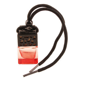 Nouveau diffuseur de parfum pour voiture en verre carré suspendu de luxe avec bouchon en bois noir - Product Image 4