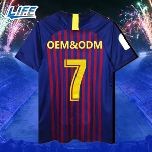 Maillot de football personnalisé édition blanche 2526, version fan/joueur, couleur rouge et bleue, du FC Barcelone, modèle Camp Nou, numéro 8 - Product Image 1