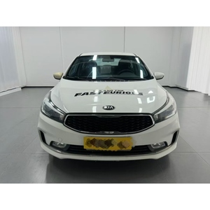Auto Usado <span class=keywords><strong>Kia</strong></span> K3 2016, Volante a la Izquierda, Sedán de 5 Plazas, Gasolina, Interior Oscuro, Transmisión Manual - Product Image 2