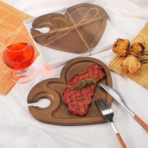 Assiettes apéritif à vin avec porte-verre à vin et boîte cadeaux pour le <span class=keywords><strong>jeu</strong></span> de douche nuptiale prix assiette à cocktail en bois - Product Image 6