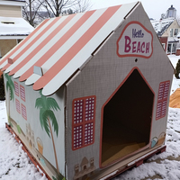 Maison pour chat en carton décorative de style chalet de jardin, lit pour animaux de compagnie pliable avec lumières à cordes et coussin en peluche