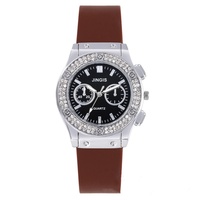 Vente chaude Nouvelle Montre À Quartz De Mode pour Hommes Lumière De Luxe Simple Senior Business Style Diamants 22mm Bracelet En Caoutchouc