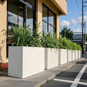Maorong Hochwertige Pulverbeschichtete Große Rechteckige Aluminium-Pflanzkübel für den Garten und zum Großhandelspreis - Product Image 1