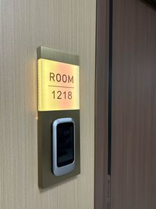Nuevo 2026 RFQprint: Placa <span class=keywords><strong>de</strong></span> Número <span class=keywords><strong>de</strong></span> Puerta Iluminada Personalizada <span class=keywords><strong>de</strong></span> Metal/Madera para Exterior, para Hotel/Apartamento, Letrero <span class=keywords><strong>de</strong></span> Lujo con Nombre <span class=keywords><strong>de</strong></span> <span class=keywords><strong>Casa</strong></span> - Product Image 4