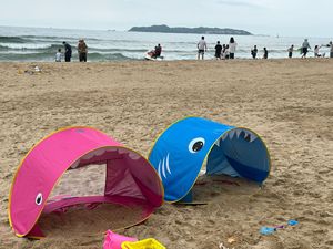 เต็นท์ชายหาดพับได้รูปฉลามน่ารักสำหรับเด็กและเด็กเล็ก ป้องกันรังสียูวี ใช้เป็นที่บังแดดสำหรับการเดินทางกลางแจ้ง ปิกนิกชายหาด - Product Image 4