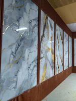 Panneau mural en PVC UV effet marbre brillant moderne et imperméable avec surface 3D pour salle de bain et intérieur domestique