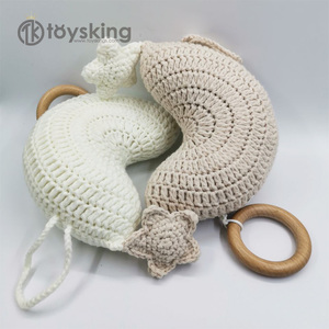 TK Peluche <span class=keywords><strong>de</strong></span> Conejito Amigurumi Hecho a Mano con Cabeza <span class=keywords><strong>de</strong></span> Ganchillo, Juguete Suave Tejido con <span class=keywords><strong>Caja</strong></span> <span class=keywords><strong>de</strong></span> Música, Material <span class=keywords><strong>de</strong></span> Poliéster, Estilo Adorable - Product Image 3