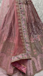 Nuevo Lehenga Choli Moderno de Terciopelo con Lentejuelas y Cuentas, Largo hasta el Suelo, para Bodas y Compromisos, Ropa Étnica Especial - Product Image 3