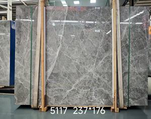 Dalles de marbre gris foncé en pierre naturelle en gros provenant du port de Xiamen en Chine pour les projets de sol et de mur d'hôtels et d'appartements - Product Image 1