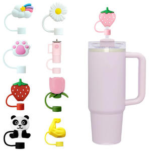 Venta al por mayor Gran oferta silicona Ice King Cup taza de café tapa de paja 8-10mm enchufe a prueba de polvo taza de coche cubiertas de paja de dibujos animados - Product Image 1