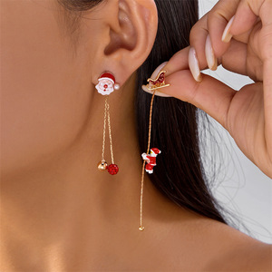 <span class=keywords><strong>Pendientes</strong></span> Colgantes <span class=keywords><strong>de</strong></span> Aleación Chapados en <span class=keywords><strong>Oro</strong></span> con Diseño Creativo <span class=keywords><strong>de</strong></span> Papá Noel Escalando, Estilo Versátil y Lindo para Mujer - Colección Navideña - Product Image 4