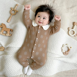 中国メーカー100%綿製洗濯可能スナップボタン漫画柄全面プリントサイドオープン春秋ベビーロンパースOEM/ODM - Product Image 4