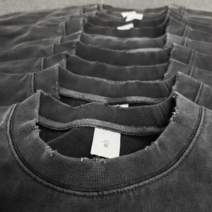 เสื้อยืดแขนสั้นทรงปกติ สไตล์วินเทจ น้ำหนัก 220 กรัม ผ้าคอตตอน ซักง่าย แห้งเร็ว เป็นมิตรกับสิ่งแวดล้อม สำหรับผู้ชาย รุ่น Ground Edge - Product Image 1