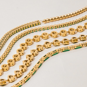 Vente en gros Transfrontalier Europe Amérique <span class=keywords><strong>champagne</strong></span> Léger Luxe Vert Coeur Zircon Bracelet Plaqué Or - Product Image 3