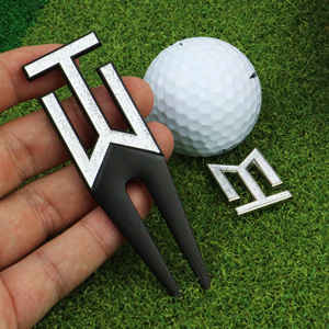 Marqueur de balle créatif, meilleur cadeau pour le parcours de golf, porte-marqueur de balle de golf, ensemble cadeau de golf - Product Image 1