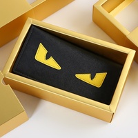 Boîte-cadeau de tiroir pliable en papier doré de luxe écologique personnalisé avec pochette plastification mate et gaufrage Type de boîte dossier