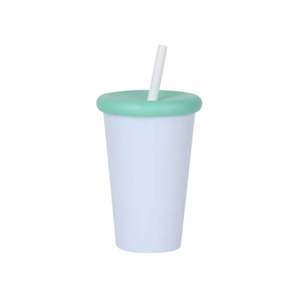 Vente en gros de gobelets en plastique PP de 20 oz avec couvercle à ventouse et paille, anti-fuite, design minimaliste, lavable au lave-vaisselle, unisexe, pour les voyages, la randonnée, les fêtes - Product Image 6