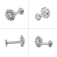 Perhiasan tindik titanium ASTM F136 G23 kualitas implan, model Sun Halo Halo-Set Round CZ untuk tulang rawan, tragus, helix, labret, dilapisi emas PVD.