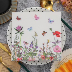 Serviettes de table <span class=keywords><strong>en</strong></span> <span class=keywords><strong>papier</strong></span> à fleurs papillon style Ins Décorations de table Serviettes jetables de fête d'anniversaire de style campagnard écologique - Product Image 5