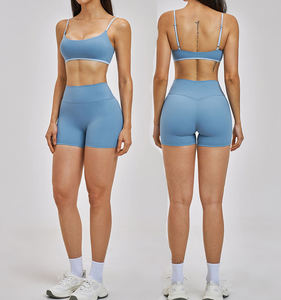 Conjunto de Yoga con Logotipo Personalizado, Estilo Naked Feel, Sexy, con Tirantes Finos, Top Deportivo y Pantalones Cortos, Traje Deportivo sin Costuras de 2 Piezas para Gimnasio y Entrenamiento - Product Image 1