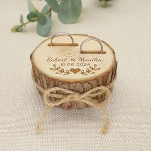 Cajas de Anillos de Madera Rústica Grabadas Personalizadas al por Mayor, Rodajas de Madera sin Acabado para Ceremonias de Boda y Compromiso - Product Image 4