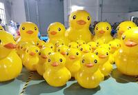 Canard gonflable géant d'extérieur en PVC de 0,6 mm étanche Canard gonflable jaune populaire pour les événements
