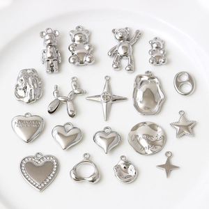 Colgante de Metal de Aleación para Joyería DIY: Avión, Corazón, Oso, Estrella - Product Image 1